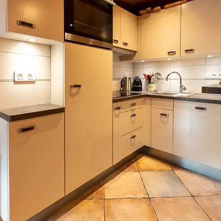 Cristal 2 Meribel Centre 200m From The Pistes *